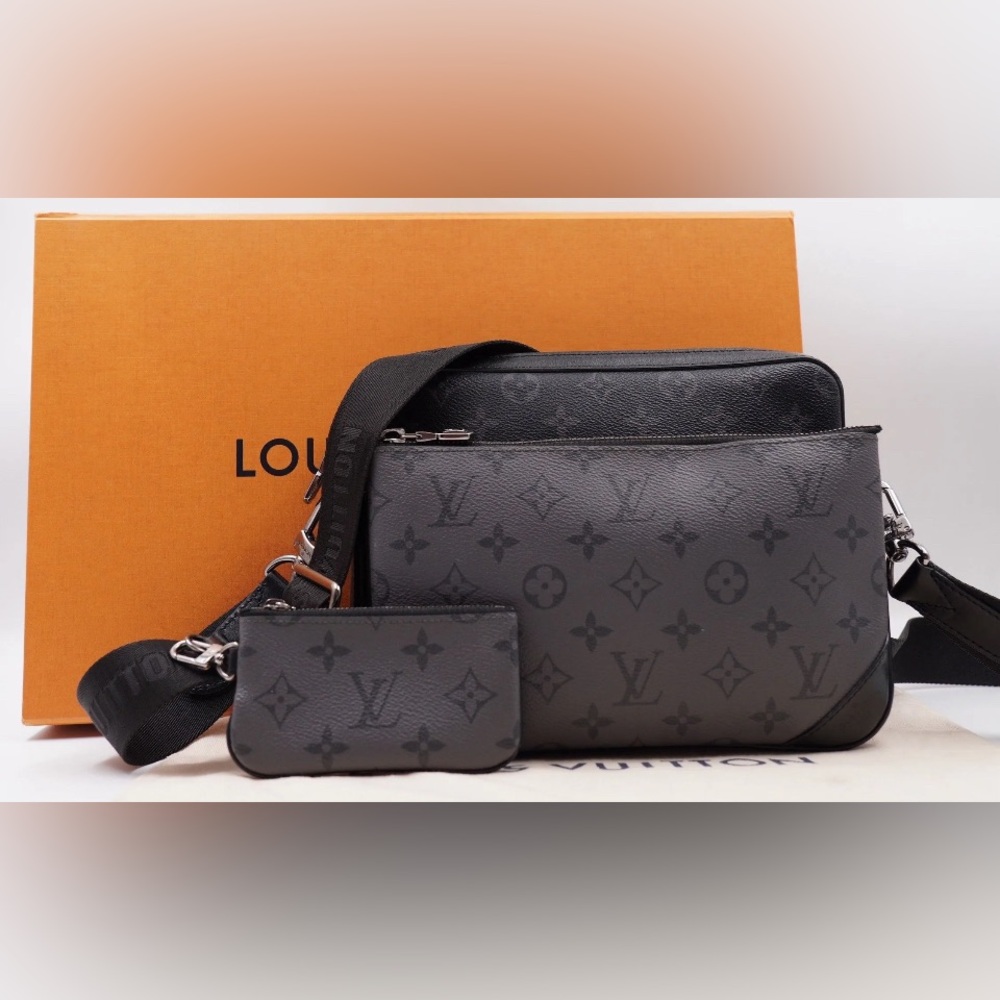 Louis Vuitton Trio Messenger set EUC Full Set with COA & receipt Full Set